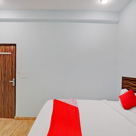 Hotel O Surya Gold Guest House Najafgarh Exterior foto