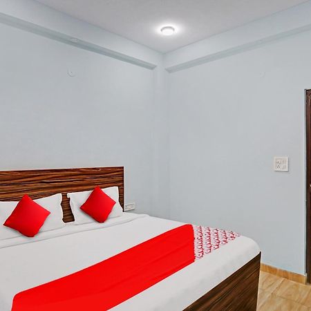 Hotel O Surya Gold Guest House Najafgarh Exterior foto